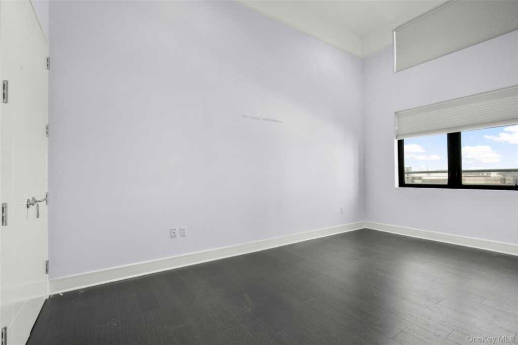 25 Leroy Place, Unit #PH7, New Rochelle, NY 10805 - Photo 17 of 29