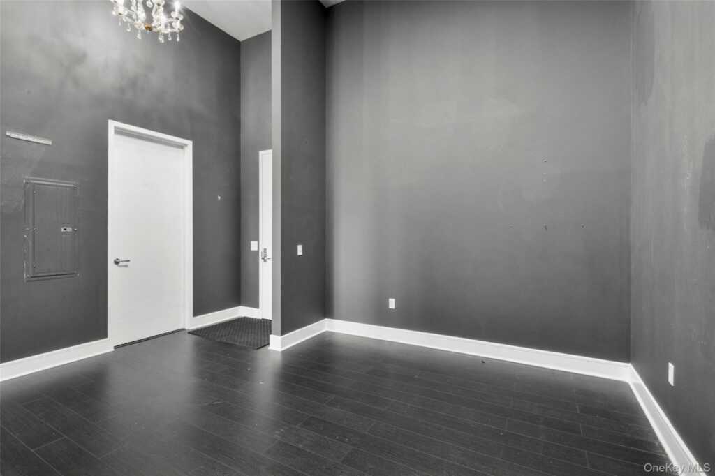 25 Leroy Place, Unit #PH7, New Rochelle, NY 10805 - Photo 22 of 29