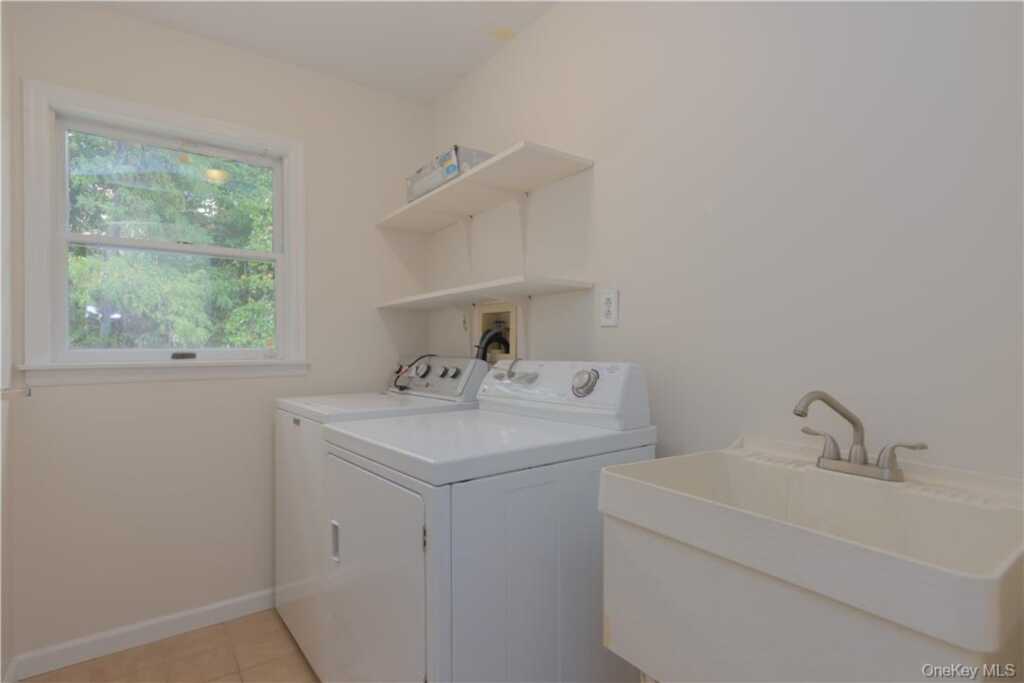 20 Madison Court, Stony Point, NY 10980 - Photo 13 of 35