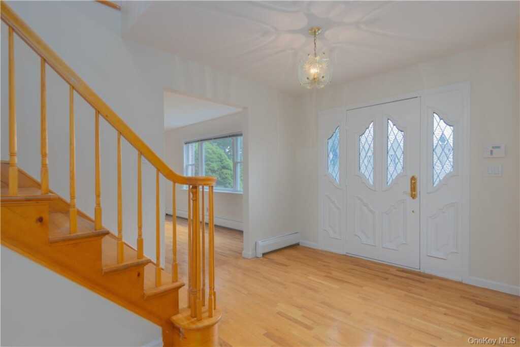 20 Madison Court, Stony Point, NY 10980 - Photo 3 of 35
