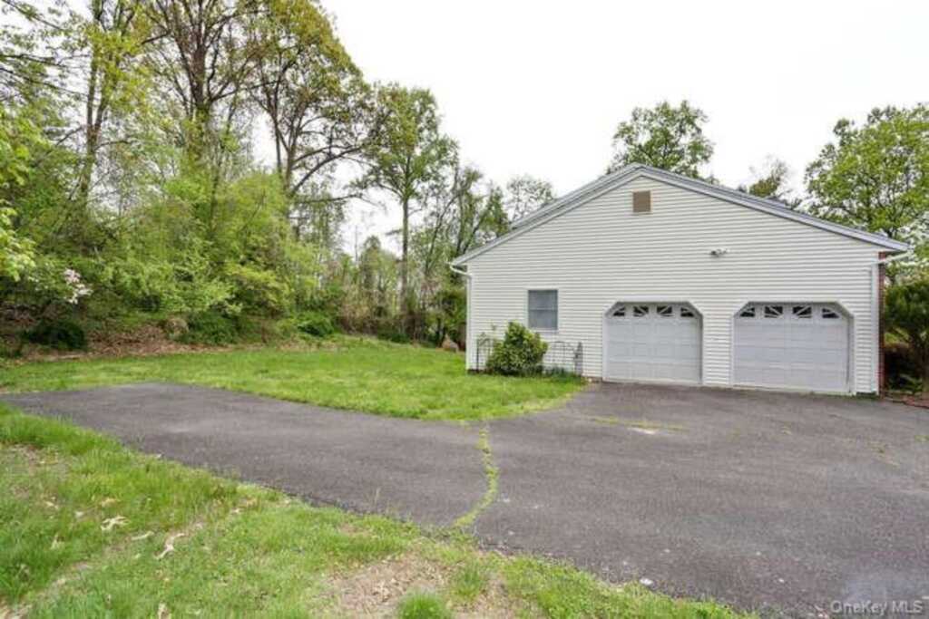 20 Madison Court, Stony Point, NY 10980 - Photo 32 of 35
