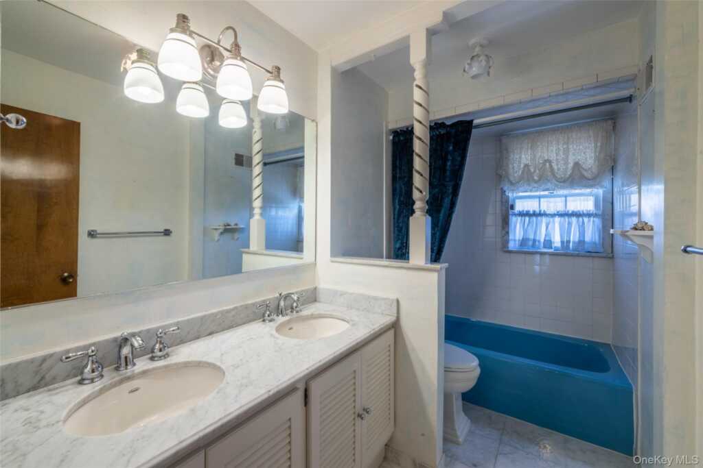 73 Kensington Oval, New Rochelle, NY 10805 - Photo 22 of 48