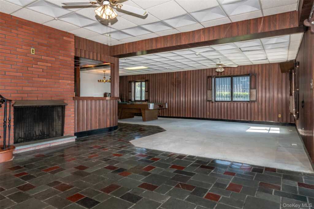 73 Kensington Oval, New Rochelle, NY 10805 - Photo 26 of 48