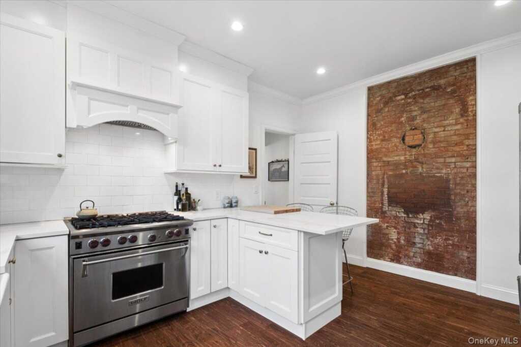 80 Argyll Avenue, New Rochelle, NY 10804 - Photo 14 of 43