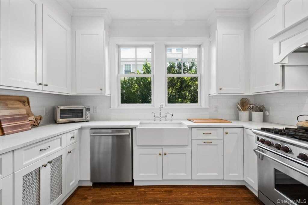 80 Argyll Avenue, New Rochelle, NY 10804 - Photo 16 of 43