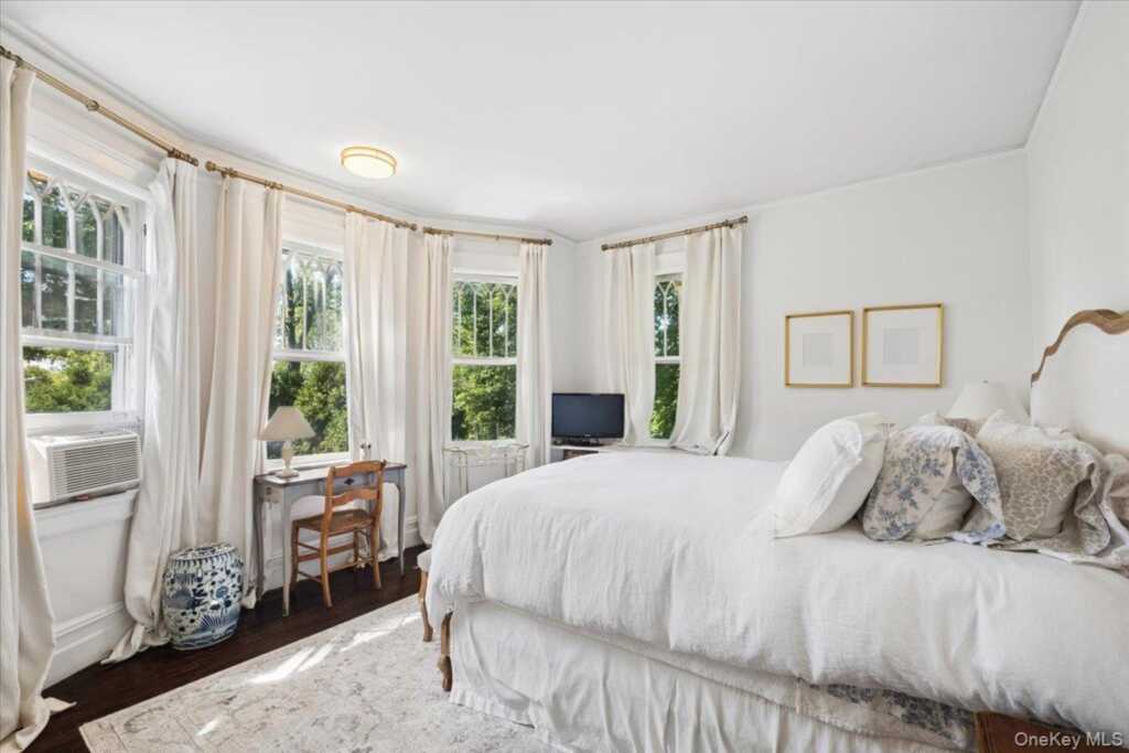 80 Argyll Avenue, New Rochelle, NY 10804 - Photo 24 of 43
