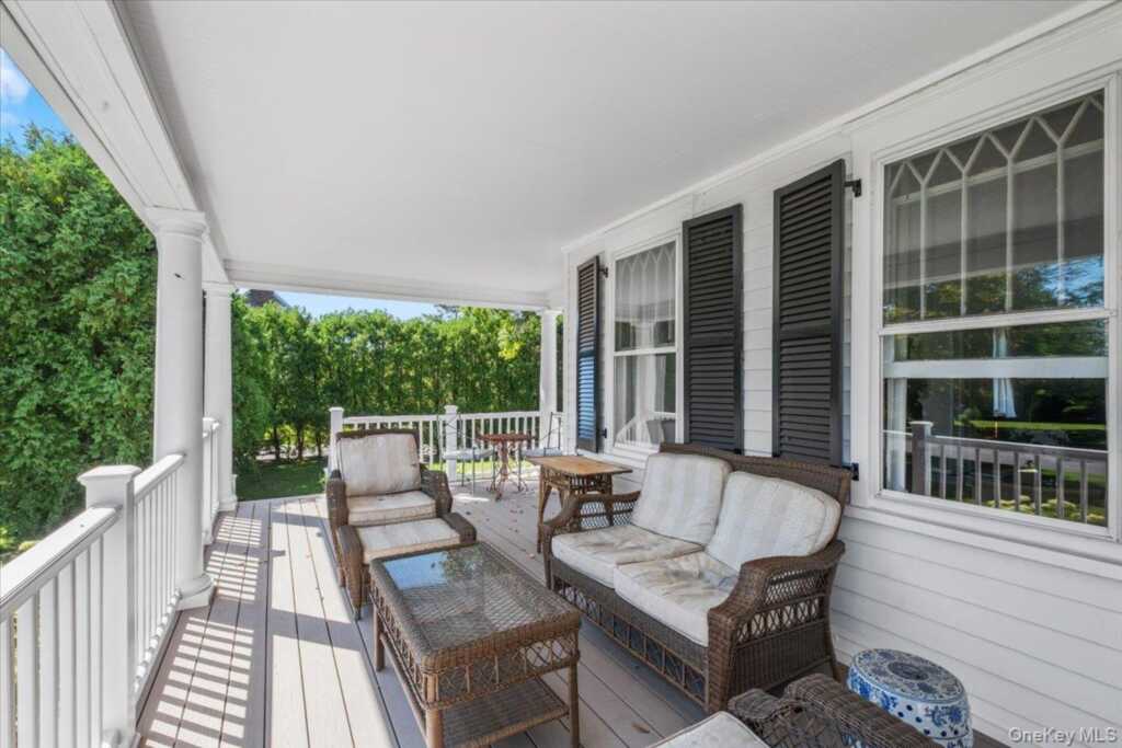 80 Argyll Avenue, New Rochelle, NY 10804 - Photo 4 of 43