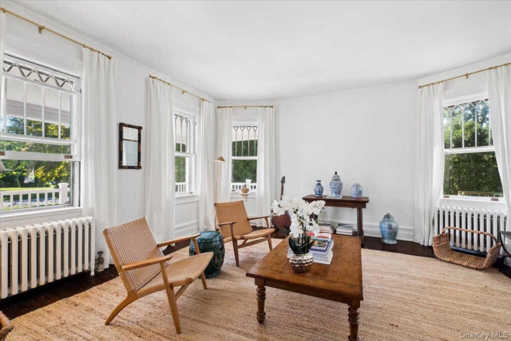 80 Argyll Avenue, New Rochelle, NY 10804 - Photo 7 of 43