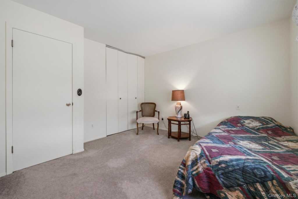 99 Skyview Lane, New Rochelle, NY 10804 - Photo 27 of 39