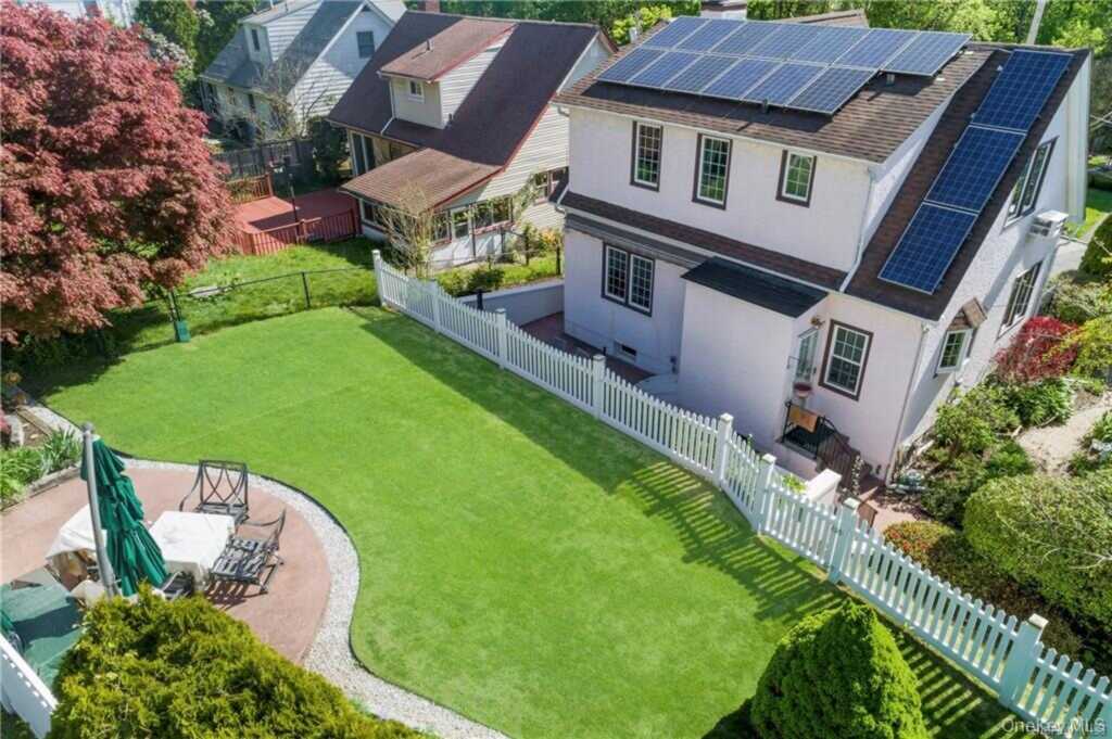 11 Pleassant Ave, White Plains, NY 10605 - Photo 19 of 19