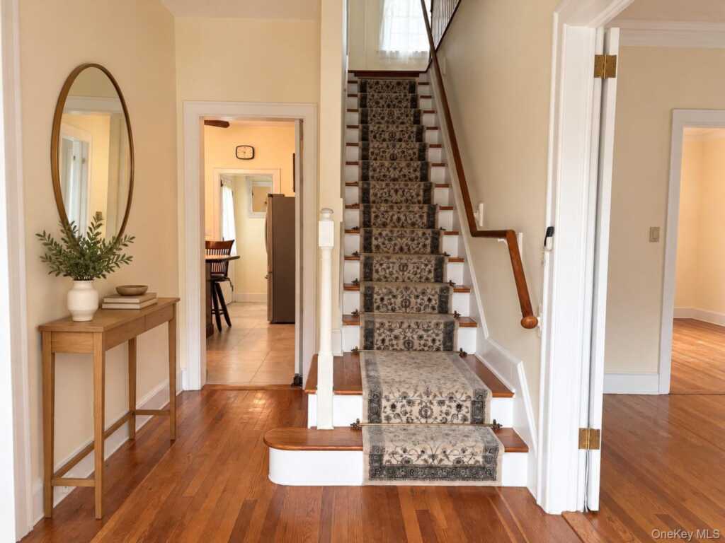 11 Pleassant Ave, White Plains, NY 10605 - Photo 2 of 19