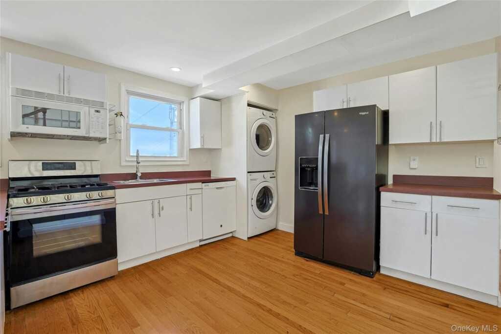 188 Main Street, Nyack, NY 10960 - Photo 7 of 29