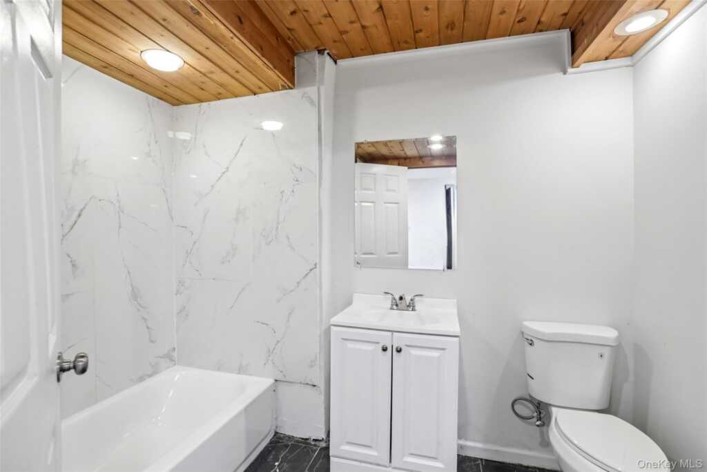 951 Haverstraw Road, Suffern, NY 10901 - Photo 23 of 29