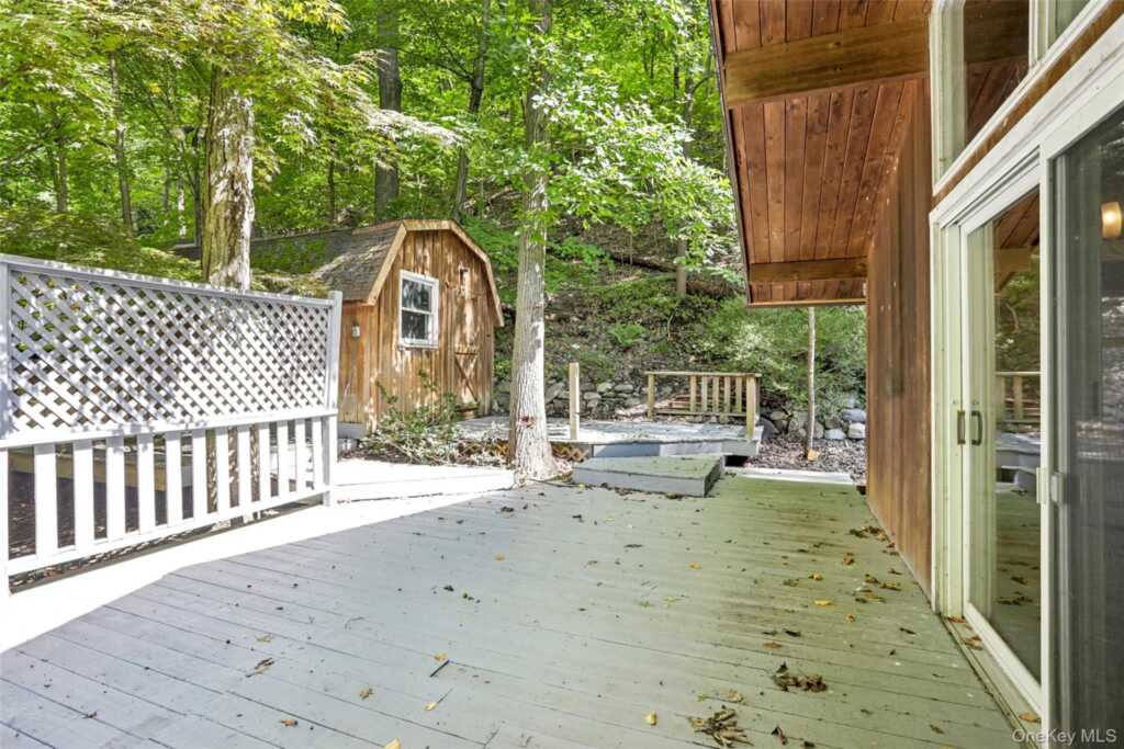 951 Haverstraw Road, Suffern, NY 10901 - Photo 28 of 29