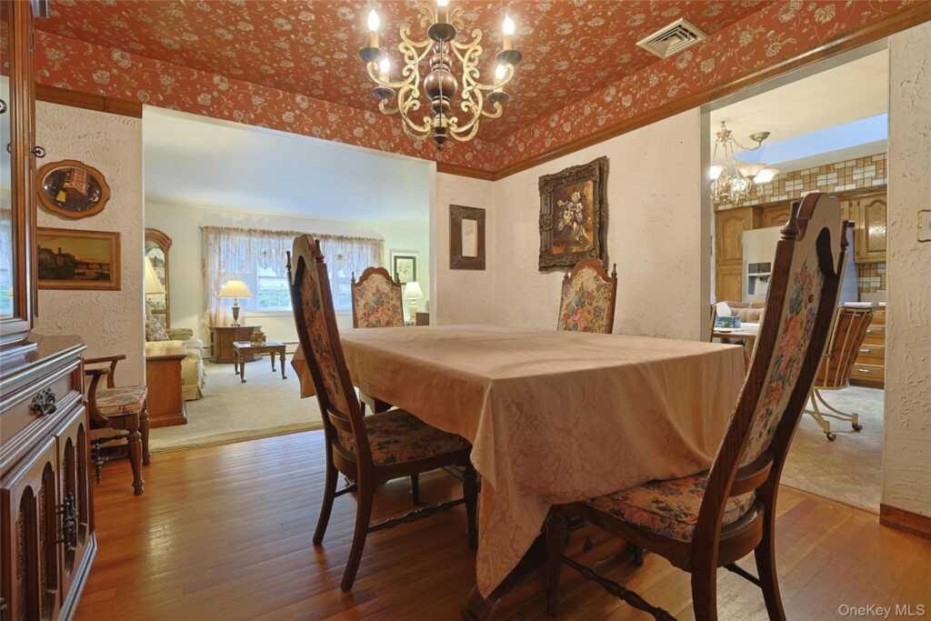 60 Gerardine Place, New City, NY 10956 - Photo 11 of 34