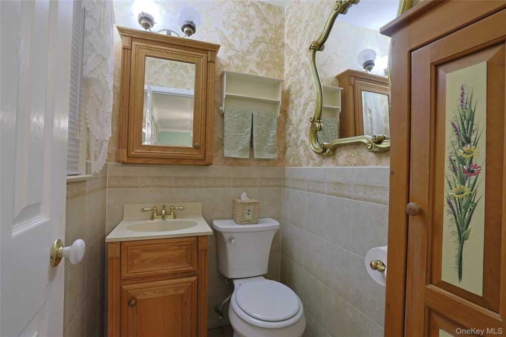 60 Gerardine Place, New City, NY 10956 - Photo 23 of 34