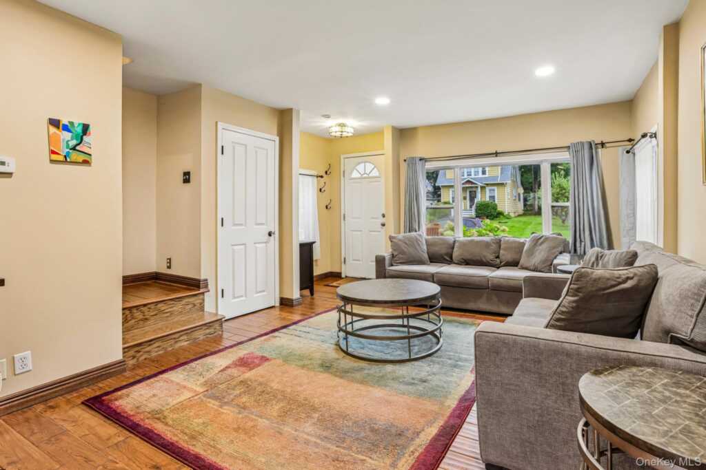 47 White Avenue, Nyack, NY 10960 - Photo 5 of 23