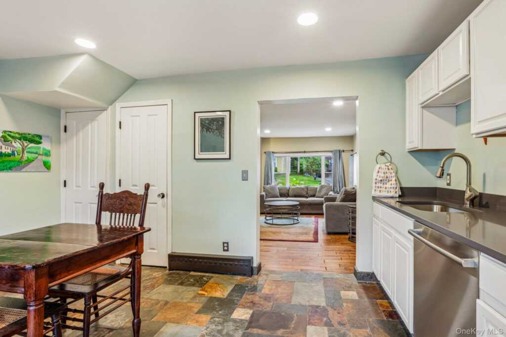 47 White Avenue, Nyack, NY 10960 - Photo 8 of 23