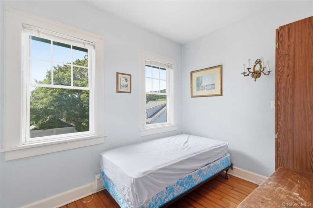 5 Woodland Place, White Plains, NY 10606 - Photo 16 of 44
