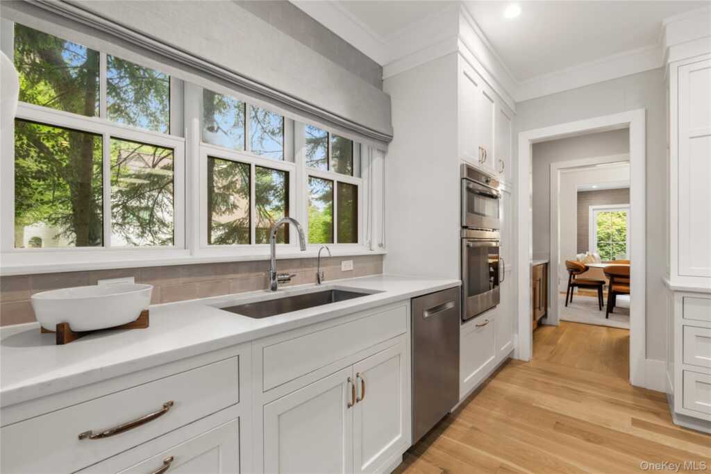 2 Westbank Road, Rye, NY 10580 - Photo 16 of 45