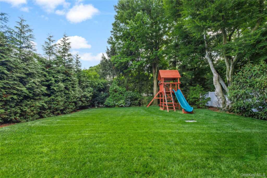 2 Westbank Road, Rye, NY 10580 - Photo 38 of 45