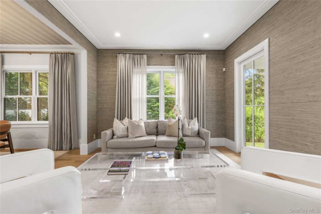 2 Westbank Road, Rye, NY 10580 - Photo 6 of 45
