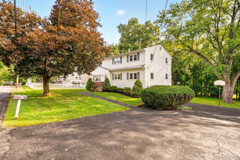 92 Kings Highway, New City, NY 10956 - Photo 2 of 49