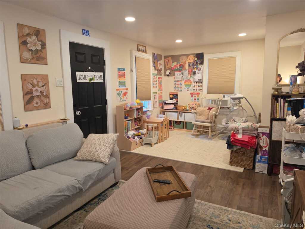 33 E Catherine Street, Nyack, NY 10960 - Photo 10 of 38