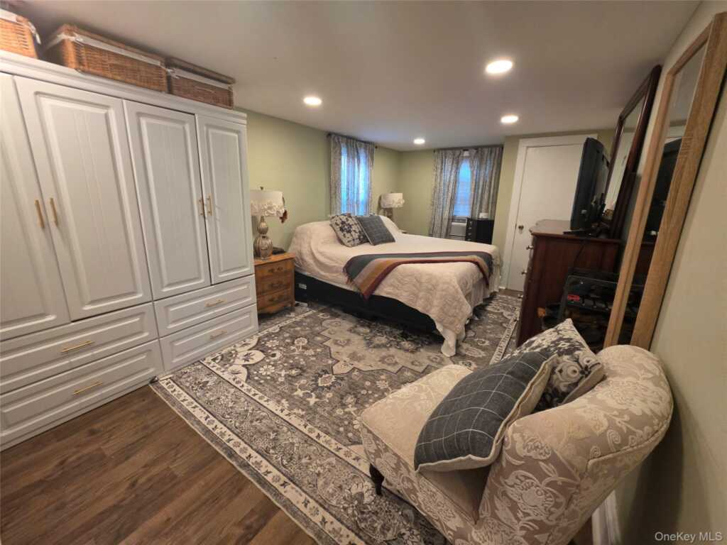 33 E Catherine Street, Nyack, NY 10960 - Photo 19 of 38