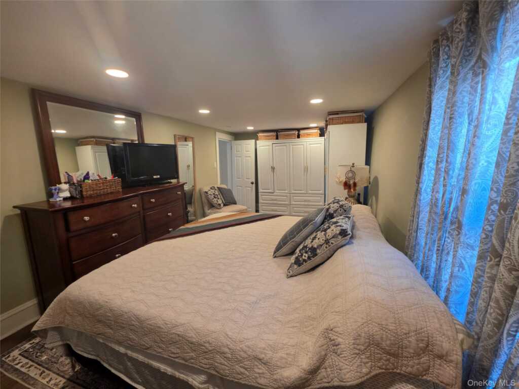 33 E Catherine Street, Nyack, NY 10960 - Photo 21 of 38