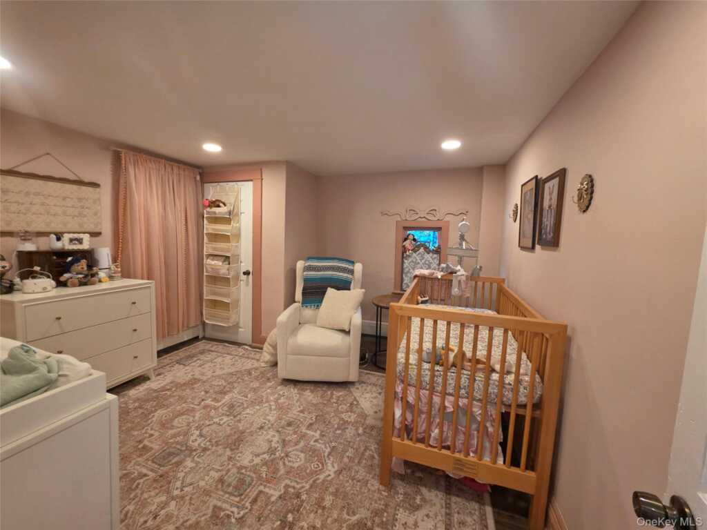 33 E Catherine Street, Nyack, NY 10960 - Photo 24 of 38