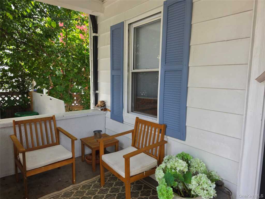 33 E Catherine Street, Nyack, NY 10960 - Photo 3 of 38