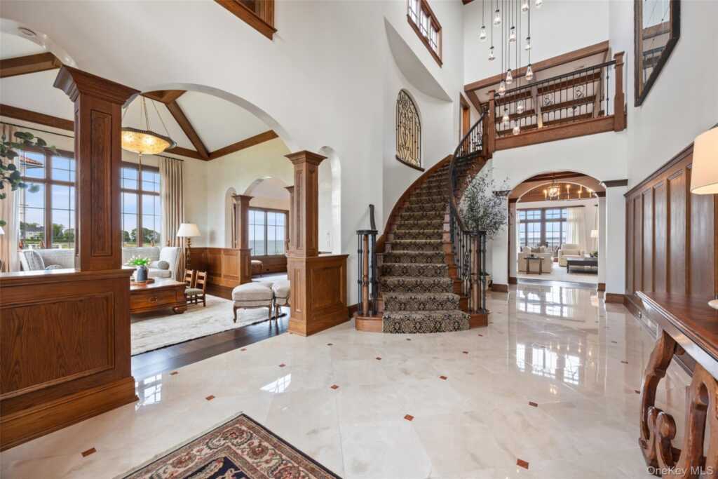 14 Brittany Lane, New Rochelle, NY 10805 - Photo 6 of 42