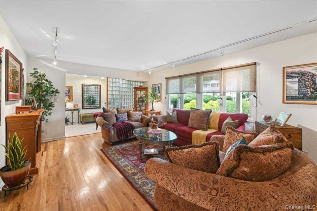 12 Berkshire Drive, New City, NY 10956 - Photo 12 of 42