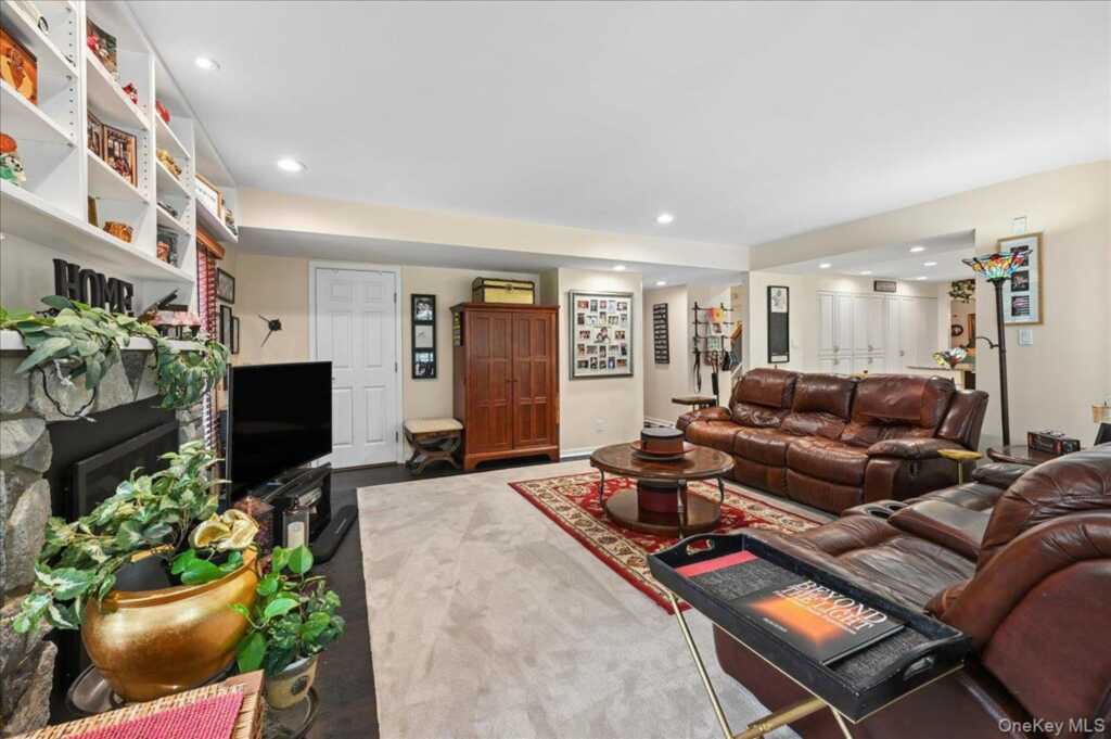 12 Berkshire Drive, New City, NY 10956 - Photo 15 of 42