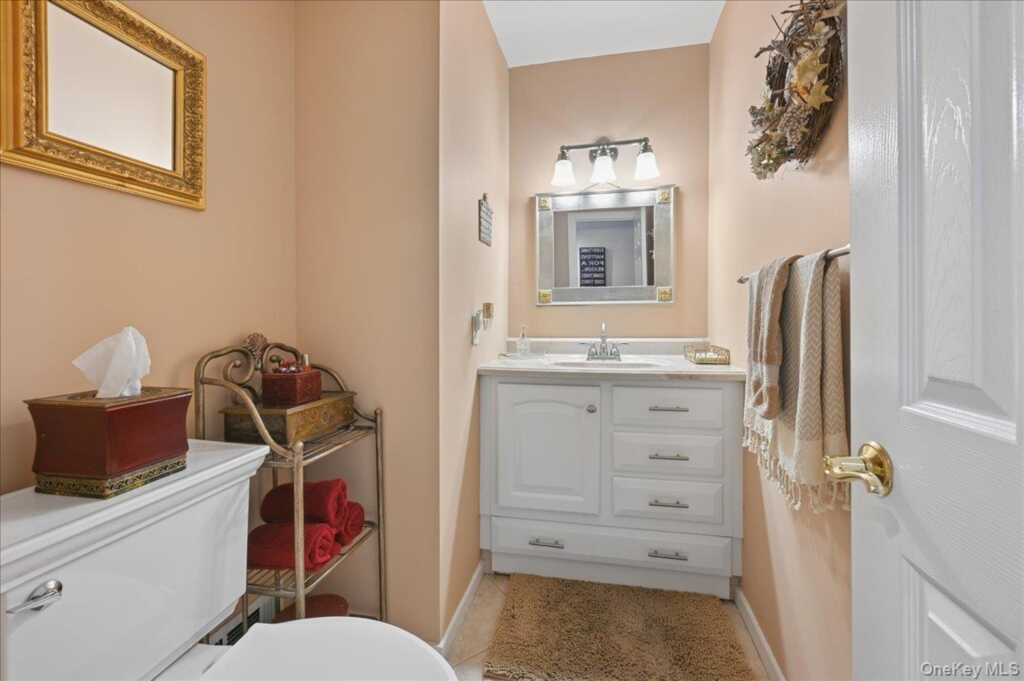 12 Berkshire Drive, New City, NY 10956 - Photo 20 of 42