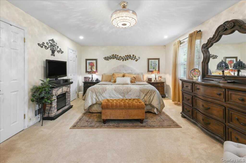 12 Berkshire Drive, New City, NY 10956 - Photo 22 of 42