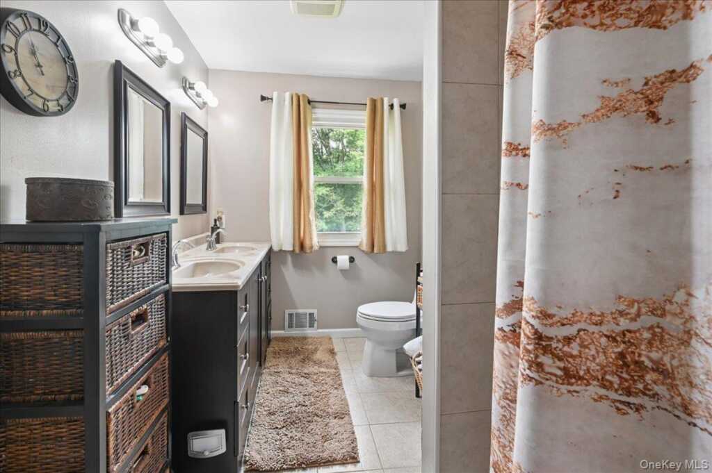 12 Berkshire Drive, New City, NY 10956 - Photo 24 of 42