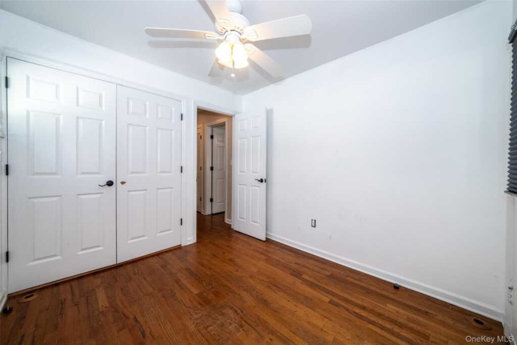 7 Ronalds Avenue, New Rochelle, NY 10801 - Photo 8 of 16