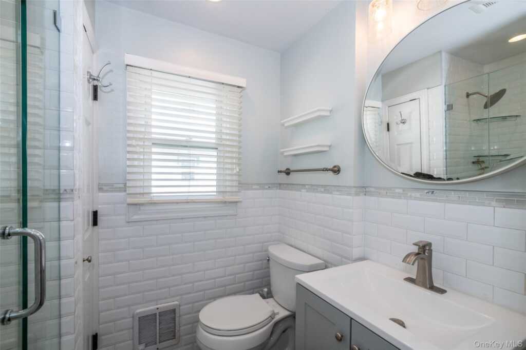 7 Ronalds Avenue, New Rochelle, NY 10801 - Photo 9 of 16