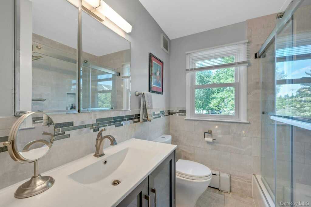 39 Saint Joseph Street, New Rochelle, NY 10805 - Photo 15 of 28
