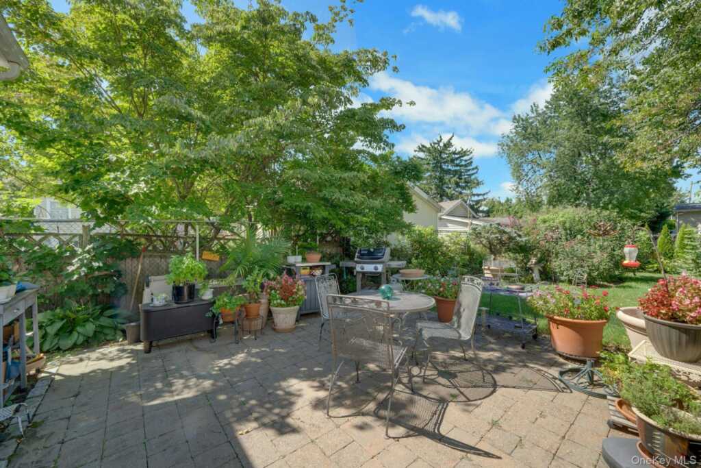 39 Saint Joseph Street, New Rochelle, NY 10805 - Photo 18 of 28