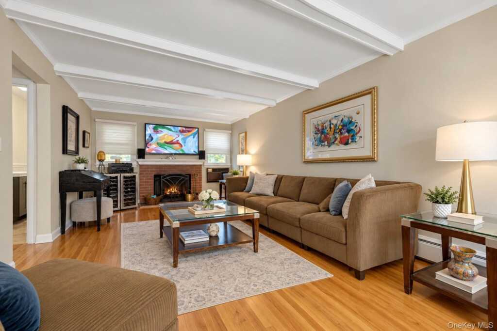39 Saint Joseph Street, New Rochelle, NY 10805 - Photo 2 of 28