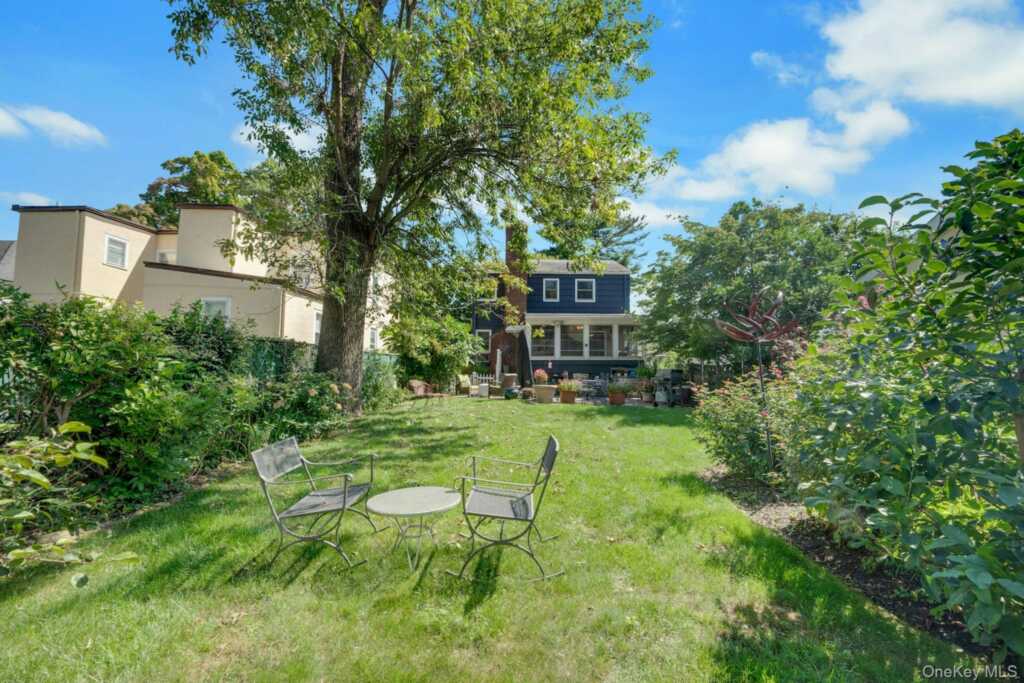 39 Saint Joseph Street, New Rochelle, NY 10805 - Photo 21 of 28