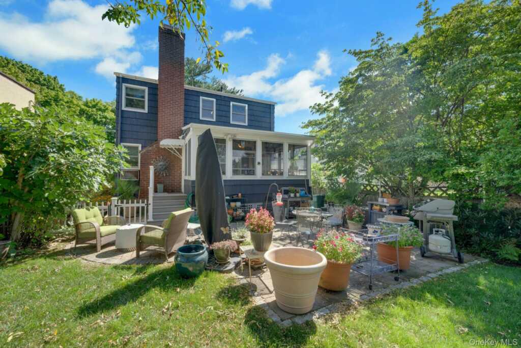 39 Saint Joseph Street, New Rochelle, NY 10805 - Photo 23 of 28