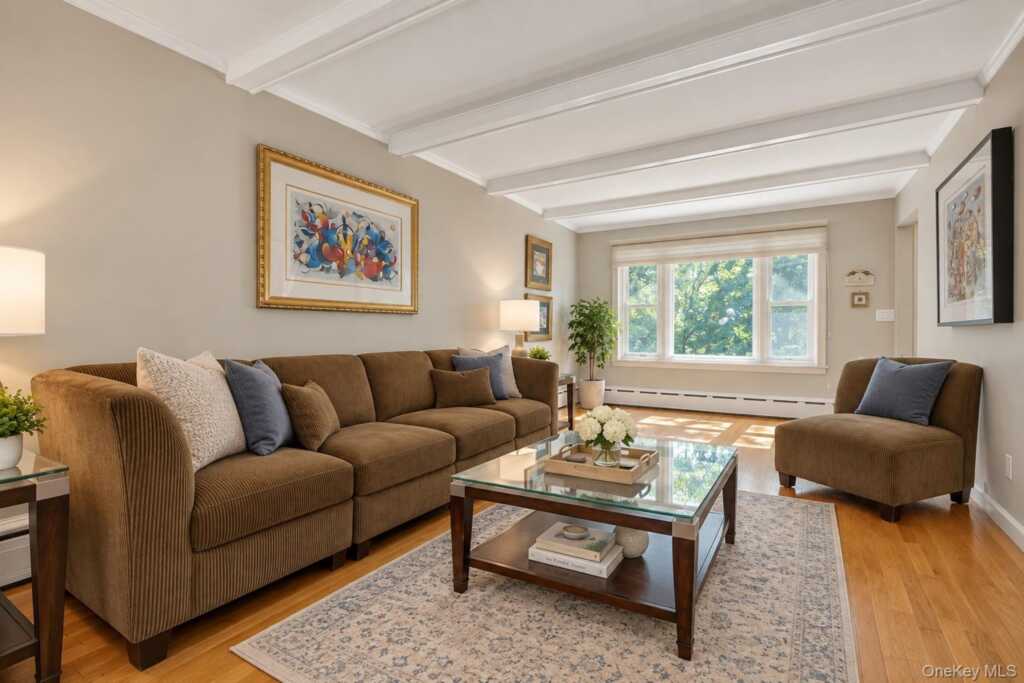 39 Saint Joseph Street, New Rochelle, NY 10805 - Photo 3 of 28