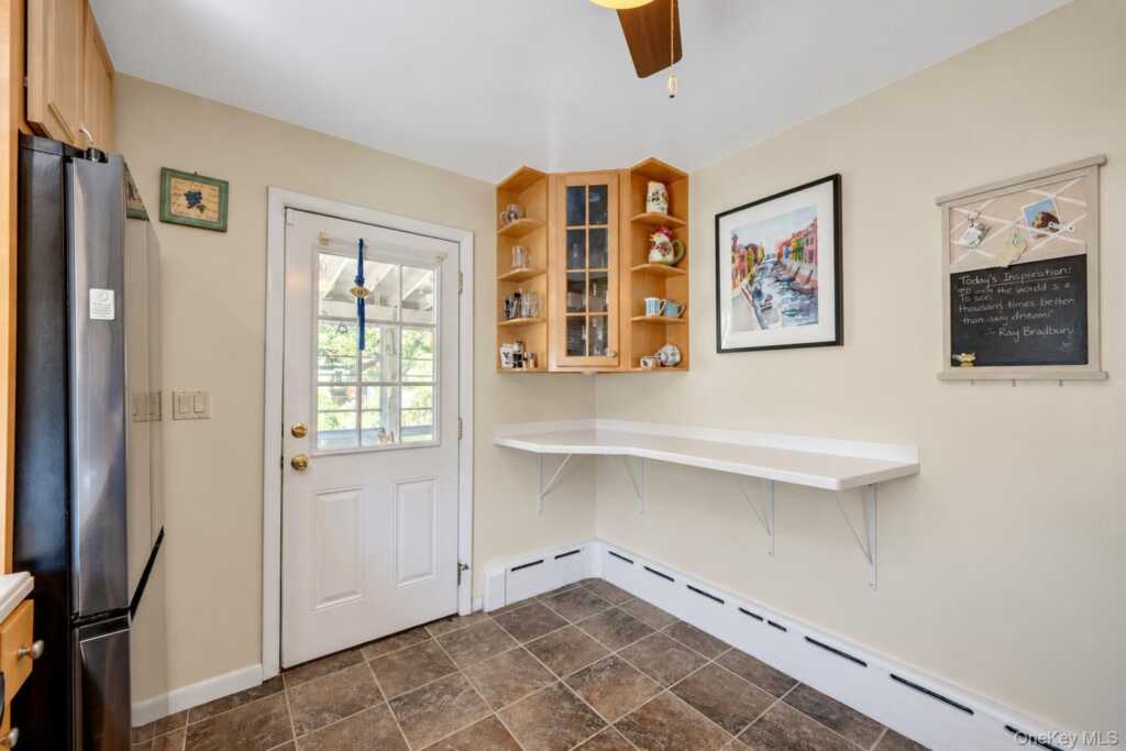 39 Saint Joseph Street, New Rochelle, NY 10805 - Photo 5 of 28