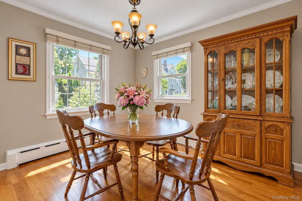 39 Saint Joseph Street, New Rochelle, NY 10805 - Photo 6 of 28
