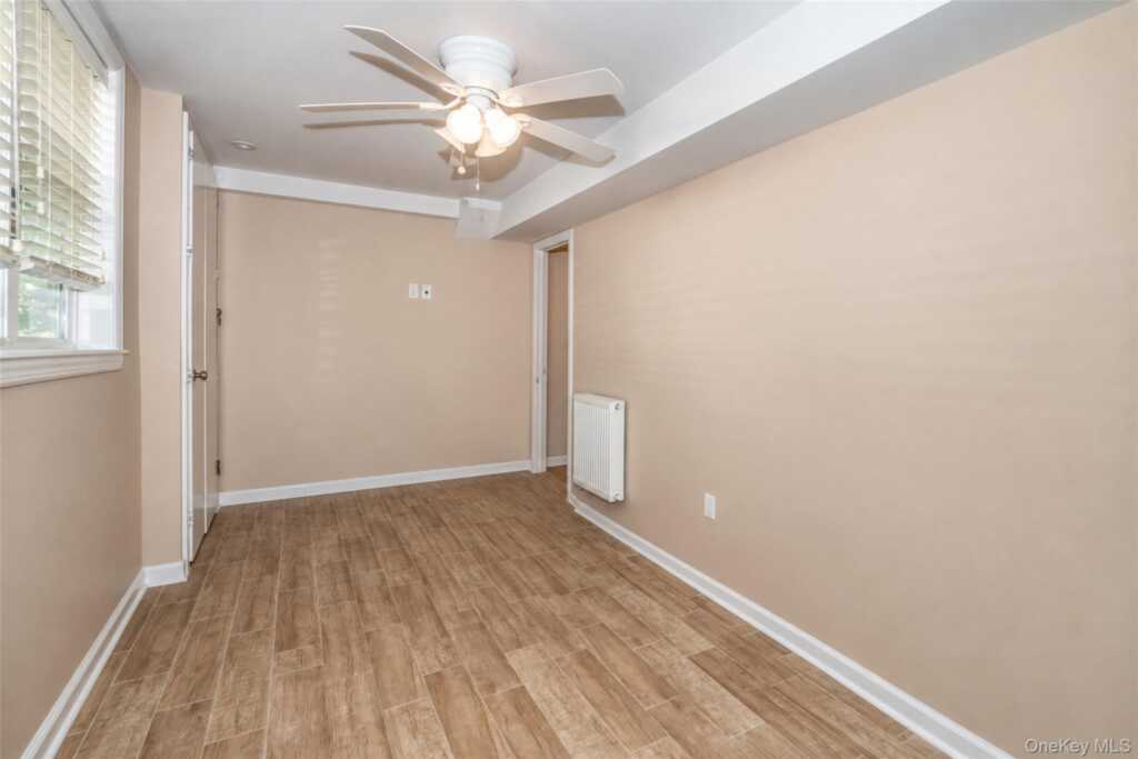 7 Ronalds Avenue, New Rochelle, NY 10801 - Photo 12 of 16