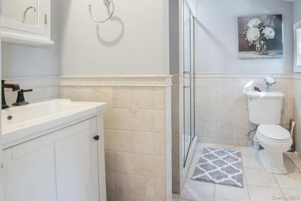 330 Holt Drive, Pearl River, NY 10965 - Photo 14 of 20